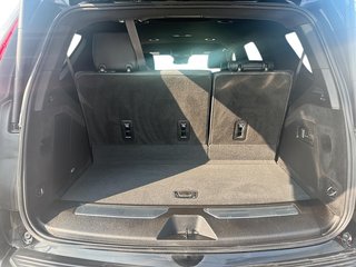 2024 Cadillac Escalade 4WD Luxury in Stratford, Ontario - 6 - w320h240px