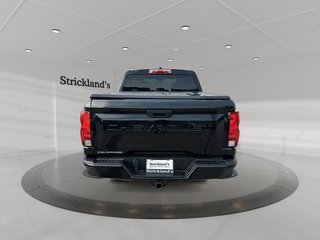 2023 Chevrolet Colorado Crew 4x4 WT Short Box in Stratford, Ontario - 3 - w320h240px