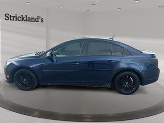 2011 Chevrolet Cruze LS Sedan in Stratford, Ontario - 5 - w320h240px