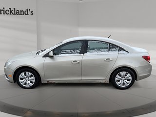 2014 Chevrolet Cruze 1LS in Stratford, Ontario - 5 - w320h240px