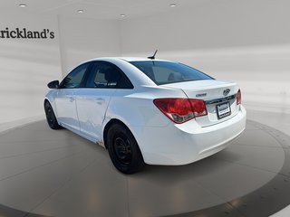 2014 Chevrolet Cruze 1LS in Stratford, Ontario - 4 - w320h240px