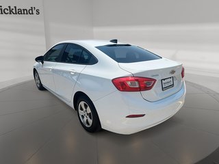2017 Chevrolet Cruze LT - 6MT in Stratford, Ontario - 4 - w320h240px