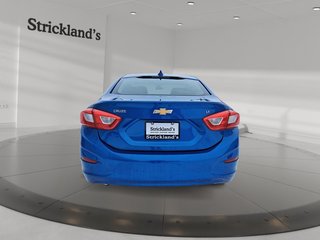 2017 Chevrolet Cruze LT - 6AT in Stratford, Ontario - 3 - w320h240px