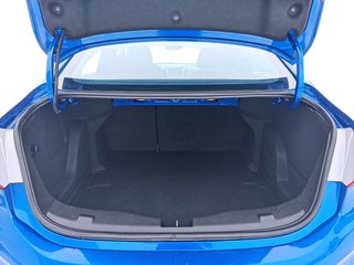 2017 Chevrolet Cruze LT - 6AT in Stratford, Ontario - 6 - w320h240px