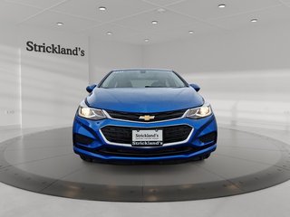 2017 Chevrolet Cruze LT - 6AT in Stratford, Ontario - 2 - w320h240px