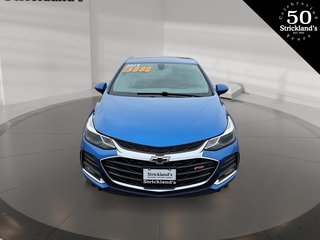 2019  Cruze Hatchback LT - 6AT in Stratford, Ontario - 2 - w320h240px