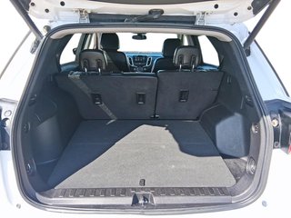 2018 Chevrolet Equinox AWD Premier in Stratford, Ontario - 6 - w320h240px