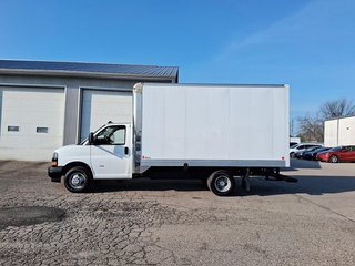 2024 Chevrolet Express Commercial Cutaway 3500 Van 159 in Stratford, Ontario - 5 - w320h240px