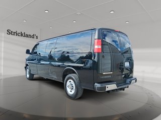 2024 Chevrolet Express Passenger RWD 3500 135 LT in Stratford, Ontario - 4 - w320h240px