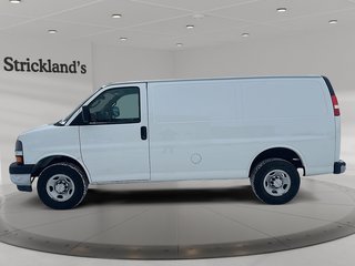 2020 Chevrolet Express Cargo 2500 135 Wheelbase in Stratford, Ontario - 5 - w320h240px