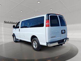 2023 Chevrolet Express Passenger 3500 LT in Stratford, Ontario - 4 - w320h240px