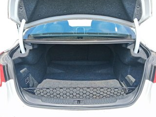 2015 Chevrolet Malibu 1LT in Stratford, Ontario - 6 - w320h240px