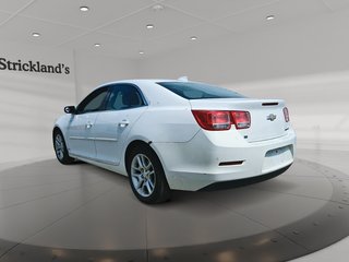 2015 Chevrolet Malibu 1LT in Stratford, Ontario - 4 - w320h240px