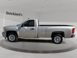 2008 Chevrolet Silverado 1500 LT Reg Cab in Stratford, Ontario - 5 - w320h240px