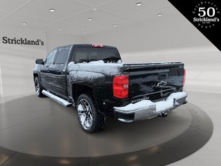 2017  Silverado 1500 Crew 4x4 LT / Short Box in Stratford, Ontario - 4 - w320h240px