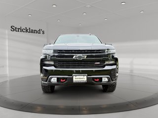 2021 Chevrolet Silverado 1500 Crew Cab 4x4 LT Trail Boss / Standard Box in Stratford, Ontario - 2 - w320h240px