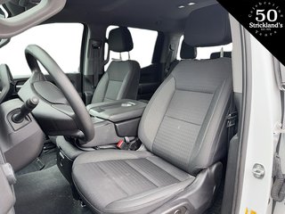 2022  Silverado 1500 Crew Cab 4x4 Custom / Short Box in Stratford, Ontario - 6 - w320h240px