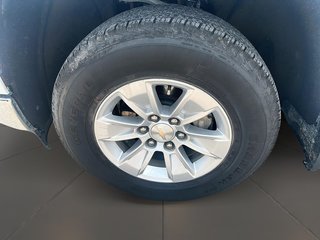 2022 Chevrolet Silverado 1500 Regular Cab 4x2 WT / Long Box in Stratford, Ontario - 6 - w320h240px