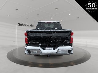 2023  Silverado 1500 Crew Cab 4x4 LT / Standard Box in Stratford, Ontario - 3 - w320h240px