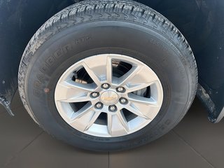 2023 Chevrolet Silverado 1500 Regular Cab 4x2 WT / Long Box in Stratford, Ontario - 6 - w320h240px
