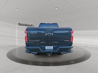 2023 Chevrolet Silverado 1500 Crew Cab 4x4 RST / Standard Box in Stratford, Ontario - 3 - w320h240px