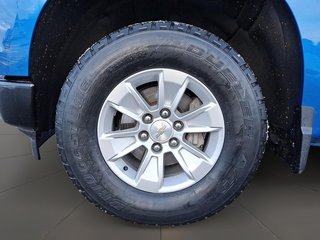 2023 Chevrolet Silverado 1500 Crew Cab 4x4 WT / Standard Box in Stratford, Ontario - 6 - w320h240px