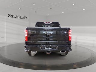 2023 Chevrolet Silverado 1500 Crew Cab 4x4 High Country / Standard Box in Stratford, Ontario - 3 - w320h240px