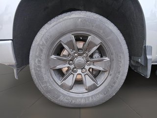 2025 Chevrolet Silverado 1500 Crew Cab Short Box 4-Wheel Drive LT in Stratford, Ontario - 6 - w320h240px