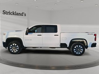 2022 Chevrolet Silverado 2500 Crew 4x4 Custom Standard Box in Stratford, Ontario - 5 - w320h240px