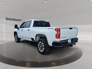 2024 Chevrolet Silverado 2500HD 4WD Crew Cab Standard Box Custom in Stratford, Ontario - 4 - w320h240px