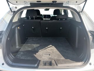 2024 Chevrolet Trax LS in Stratford, Ontario - 6 - w320h240px