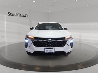 2024 Chevrolet Trax 1RS in Stratford, Ontario - 2 - w320h240px