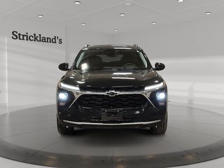 2025 Chevrolet Trax FWD 4dr LT in Stratford, Ontario - 2 - w320h240px