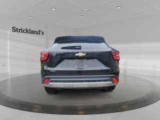 2026 Chevrolet Trax FWD 4dr LT in Stratford, Ontario - 3 - w320h240px