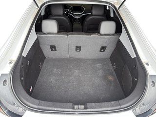 2018 Chevrolet Volt LT in Stratford, Ontario - 6 - w320h240px