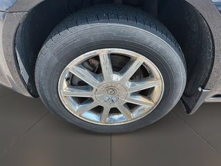 2010 Chrysler 300 Limited Sedan AWD in Stratford, Ontario - 6 - w320h240px