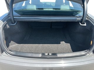 2018 Chrysler 300 S in Stratford, Ontario - 6 - w320h240px