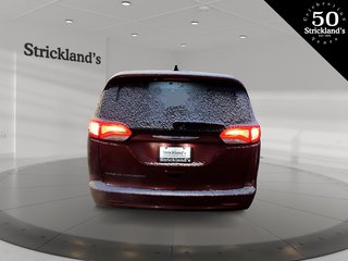 2022  Grand Caravan SXT in Stratford, Ontario - 3 - w320h240px