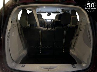 2022  Grand Caravan SXT in Stratford, Ontario - 6 - w320h240px