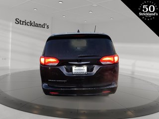 2022  Grand Caravan SXT in Stratford, Ontario - 3 - w320h240px