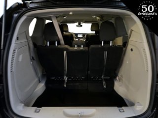 2022  Grand Caravan SXT in Stratford, Ontario - 6 - w320h240px