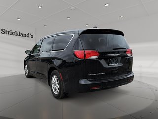2022 Chrysler Grand Caravan SXT in Stratford, Ontario - 3 - w320h240px