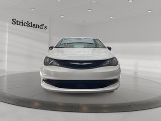 2024 Chrysler Grand Caravan SXT 2WD in Stratford, Ontario - 2 - w320h240px
