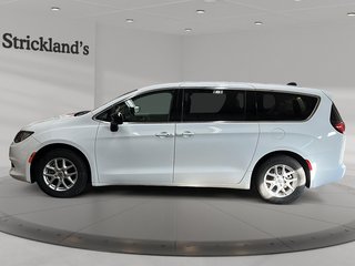 2024 Chrysler Grand Caravan SXT 2WD in Stratford, Ontario - 5 - w320h240px