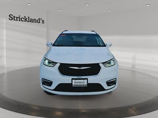 2021 Chrysler Pacifica Touring L in Stratford, Ontario - 2 - w320h240px