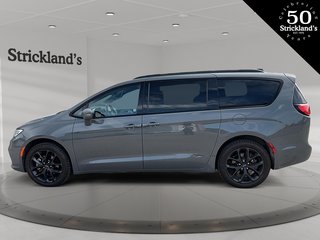 2022  Pacifica Touring L AWD in Stratford, Ontario - 5 - w320h240px