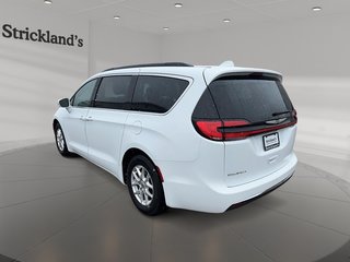 2022 Chrysler Pacifica Touring L in Stratford, Ontario - 4 - w320h240px