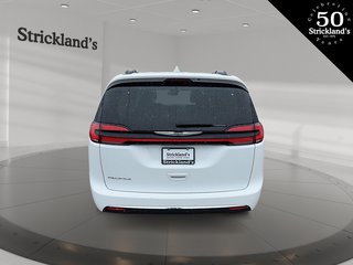 2022  Pacifica Touring L in Stratford, Ontario - 3 - w320h240px