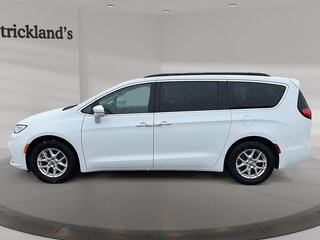 2022 Chrysler Pacifica Touring L in Stratford, Ontario - 5 - w320h240px