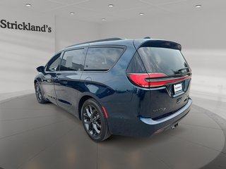 2022 Chrysler Pacifica Limited in Stratford, Ontario - 4 - w320h240px